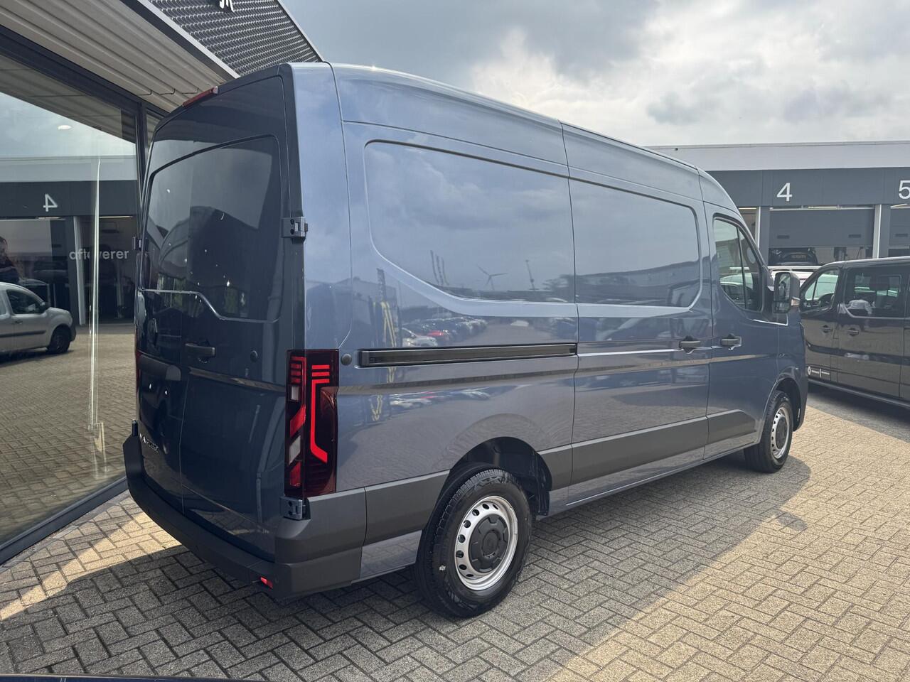 Renault MASTER T35 2.0 dCi 130 L2H2 Advance VOORRAADMODEL ZONDER BPM!!
