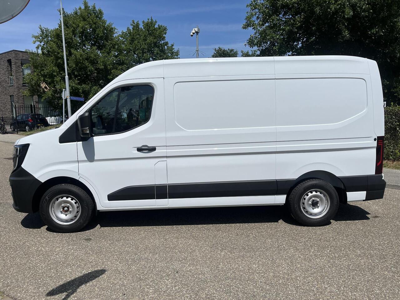 Renault MASTER T35 2.0 dCi 130 L2H2 Advance TREKHAAK / ALL SEASON BANDEN / VOORRAADMODEL ZONDER BPM!!