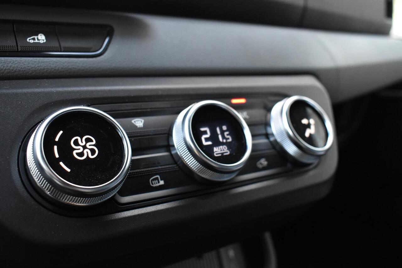 Renault MASTER T35 2.0 dCi 130 L2H2 Advance | BPM VRIJ | TREKHAAK | CLIMATE CONTROL | DRAADLOZE TELEFOONLADER | PDC | SNEL RIJDEN