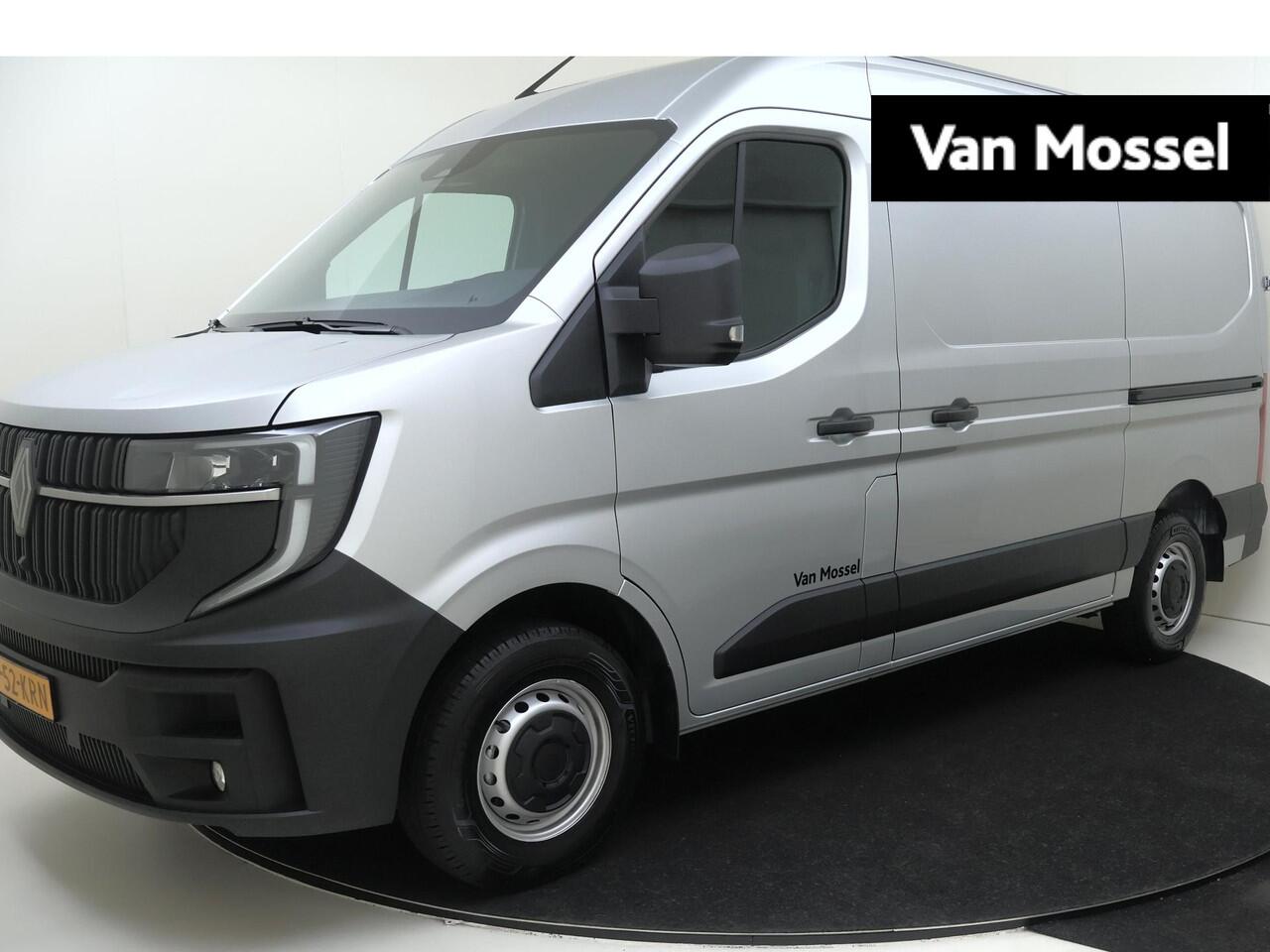 Renault MASTER T35 2.0 dCi 130 L2H2 Advance | Navigatie | Parkeersensoren & Camera | Zijschuifdeur link | Betimmering | Trekhaak |
