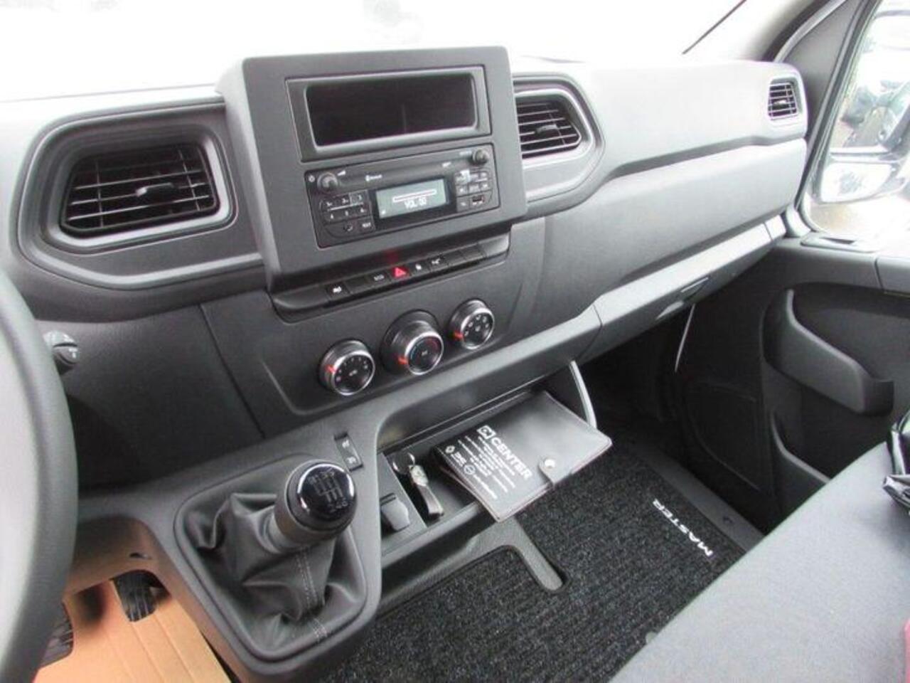 Renault MASTER T33 2.3 dCi 135 L2H2 Comfort 135pk | Airco | Cruise Controle | BPM vrij | Compleet ingericht, incl. werkbank!