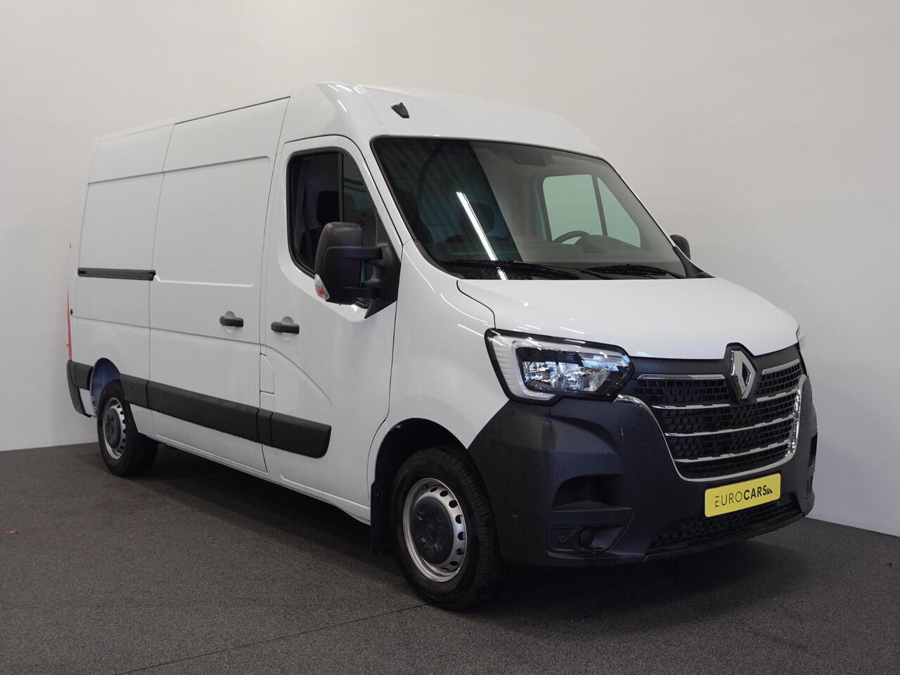 Renault MASTER T33 2.3 dCi 135PK L2H2 BPM VRIJ! Airco Cruise control Parkeersensoren Navigatie Trekhaak