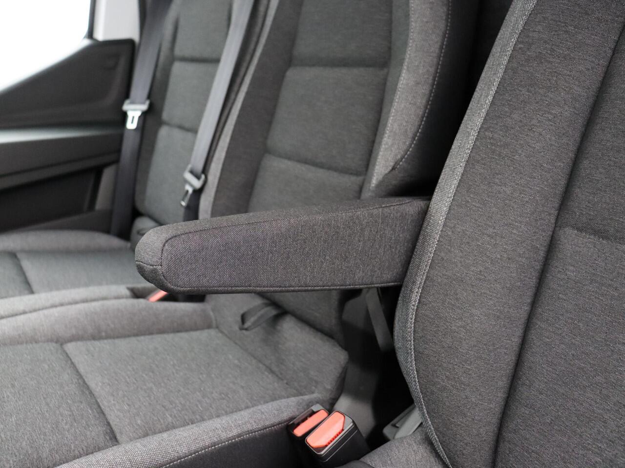 Renault MASTER E-Tech T35 L2H2 Advance long range 87 kWh | Achterdeuren met ramen | Laadruimtebetimmering | Achteruitrijcamera | Elek. verwarmbaar voorruit | Vierseizoenbanden |