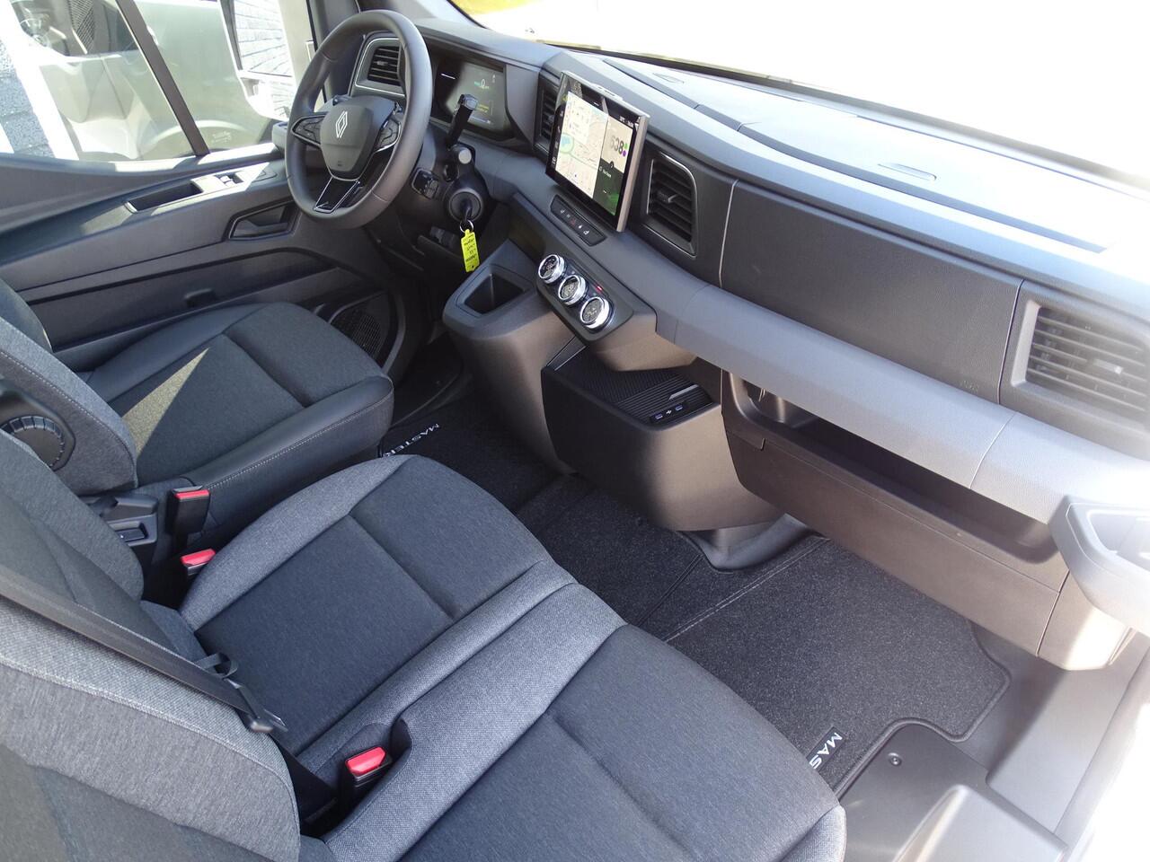 Renault MASTER E-Tech T35 L3H2 Advance long range 87 kWh GOOGLE NAVI / ADDITIONELE PARKEERHULP / VERWARMBARE VOORRUIT