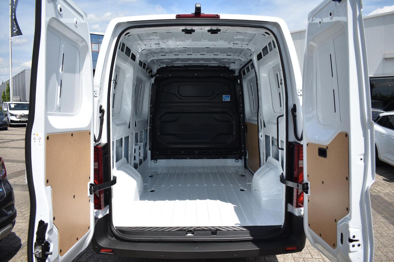 Renault MASTER E-Tech T35 L2H2 Advance long range 87 kWh 140PK Long range| Trekhaak | Comf stoel pas | 4 Seizoenbanden | Navigatie (google) | Achteruitrijcamera |