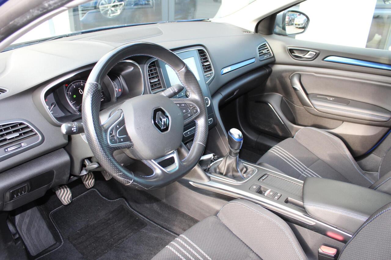 Renault MEGANE Estate 1.2 TCe GT Line TCE 130 RLINK 9.3INCH,1650KG TRGEWICHT,STLVERW,PDC