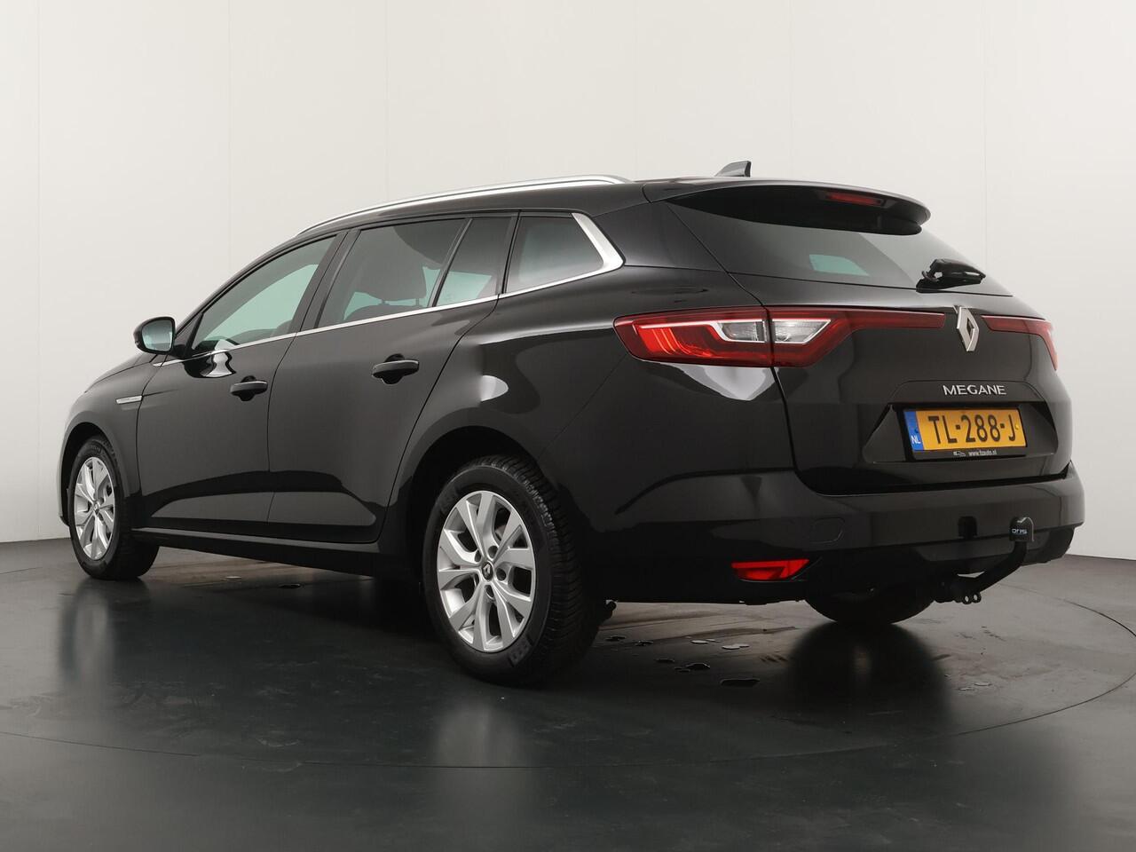 Renault MEGANE Estate 1.3 TCe Limited - Navigatie - Climate Control - Trekhaak - Lichtmetalen velgen