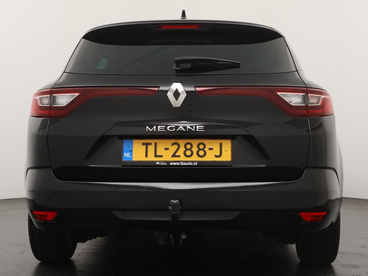 Renault MEGANE Estate 1.3 TCe Limited - Navigatie - Climate Control - Trekhaak - Lichtmetalen velgen