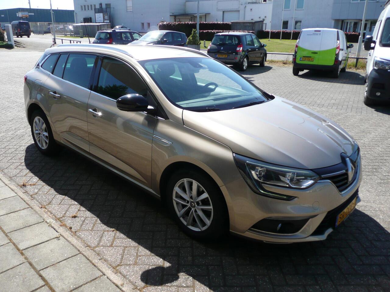 Renault MEGANE Estate TCe 130 Limited PARK ASSIST A./ LM VELGEN/ R-LINK NAVIGATIE/ APPLE CAR PLAY/ANDROID AUTO/ CLIMATE- EN CRUISE CONTROLE/ ETC... DEALER ONDERHOUDEN! RIJKLAAR!