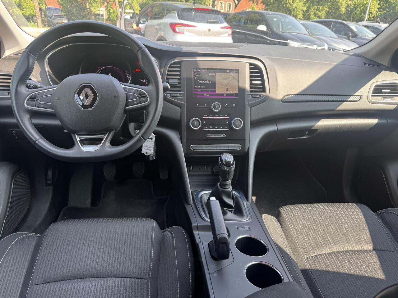 Renault MEGANE 1.3 TCe Zen 52.254KM!!