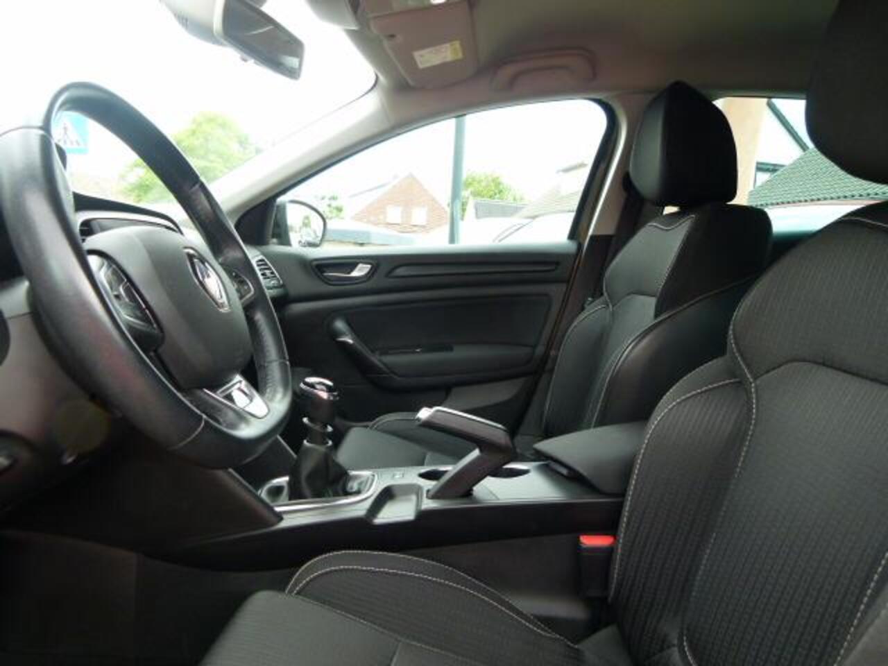 Renault MEGANE Estate 1.2 TCe Limited, CARPLAY/CC/LMV/KEYLESS