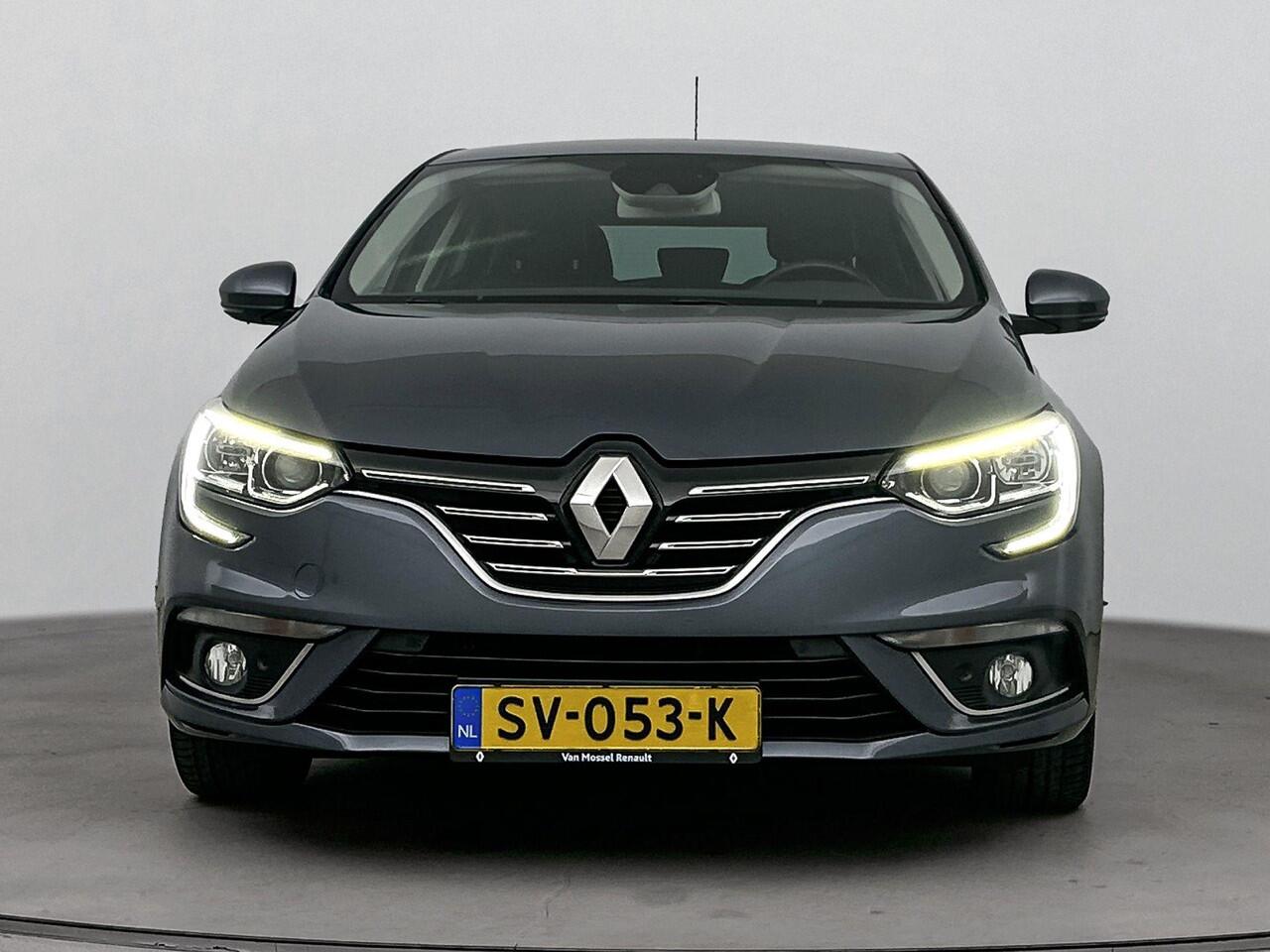 Renault MEGANE 1.3 TCe Bose 140PK | Navigatie | Climate Control | Apple Carplay/Android Auto | Achteruitrijcamera | Incl. winterbanden op velgen