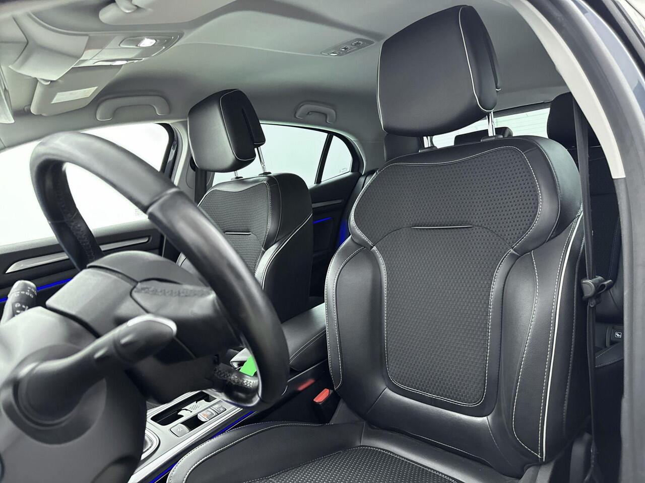 Renault MEGANE 1.3 TCe Bose 140PK | Navigatie | Climate Control | Apple Carplay/Android Auto | Achteruitrijcamera | Incl. winterbanden op velgen