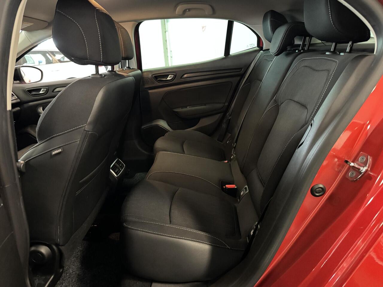 Renault MEGANE 1.3 TCe Limited NAVIGATIE, ECC AIRCO, STOELVERWARMING