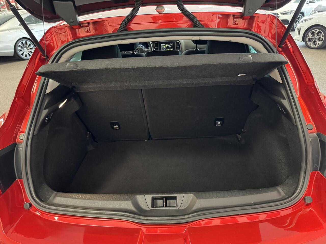 Renault MEGANE 1.3 TCe Limited NAVIGATIE, ECC AIRCO, STOELVERWARMING