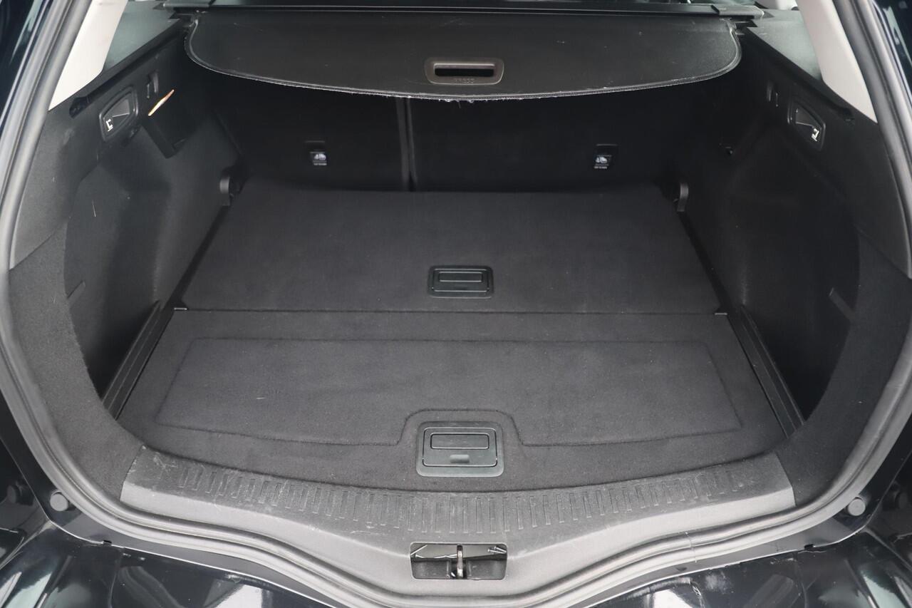 Renault MEGANE Estate 1.3 TCe Limited Navigatie Carplay Android Climate Cruise Control Parkeersensor