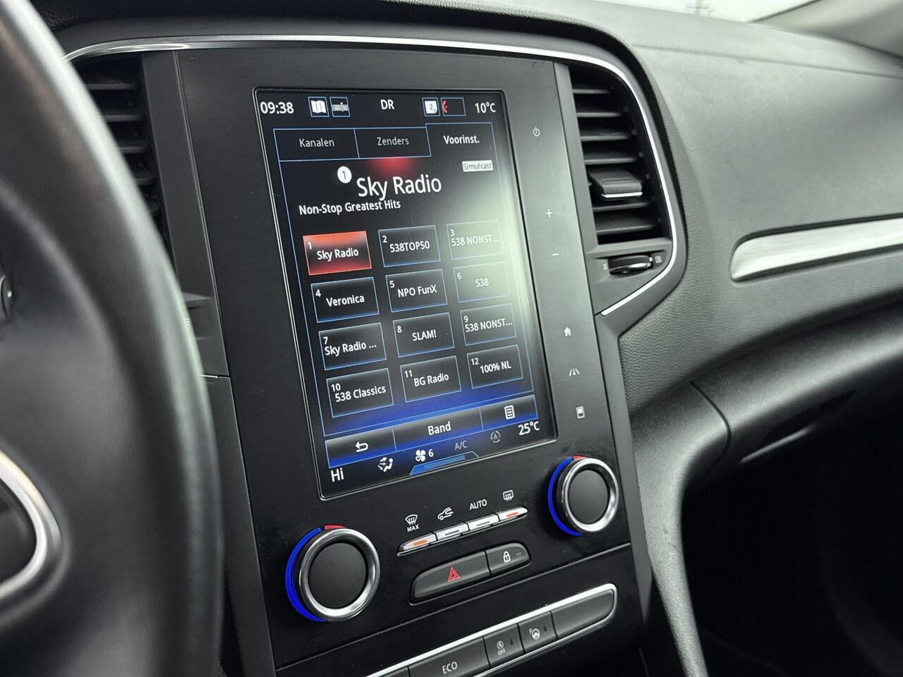 Renault MEGANE Estate 1.3 TCe 115Pk Limited | Airco | Parkeersensoren | Navigatie | Apple Carplay/Android Auto | Full LED | Bluetooth Carkit |