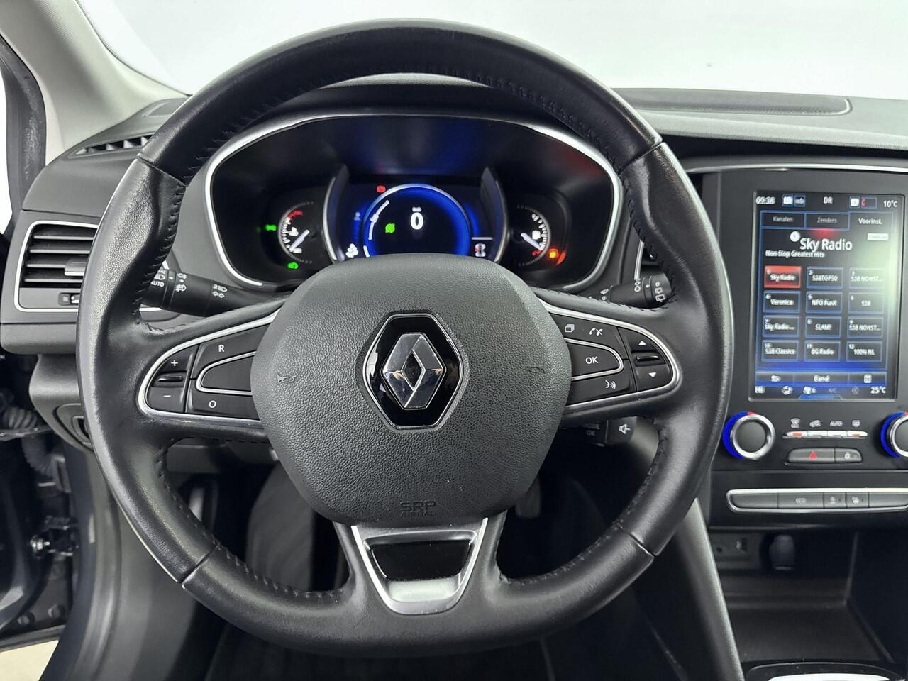 Renault MEGANE Estate 1.3 TCe 115Pk Limited | Airco | Parkeersensoren | Navigatie | Apple Carplay/Android Auto | Full LED | Bluetooth Carkit |