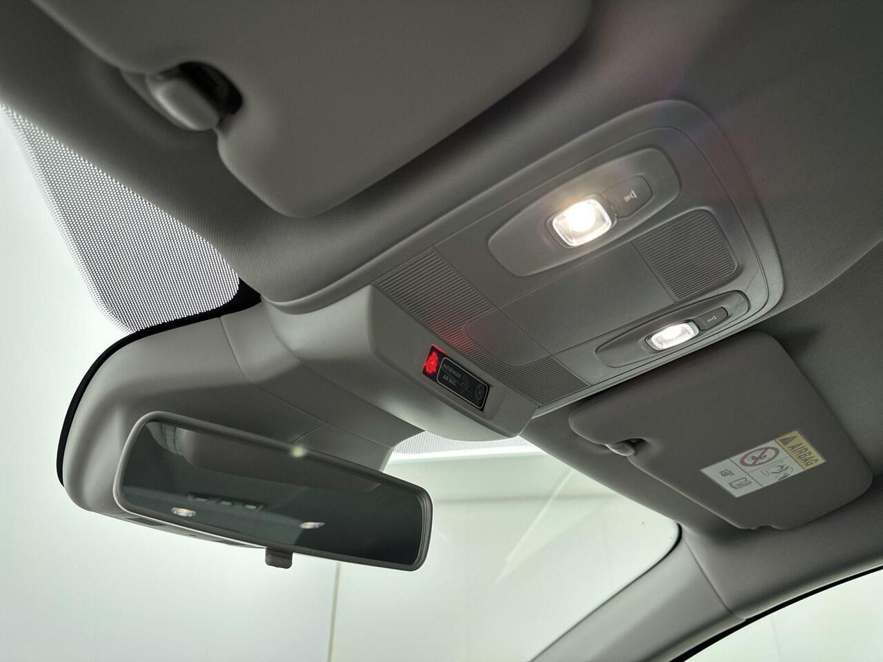 Renault MEGANE Estate 1.3 TCe GT-Line | Airco automatisch | Apple Carplay/Android Auto | Cruise Control | LED koplampen | lichtmetalen velgen 17" | navigatiesysteem full map