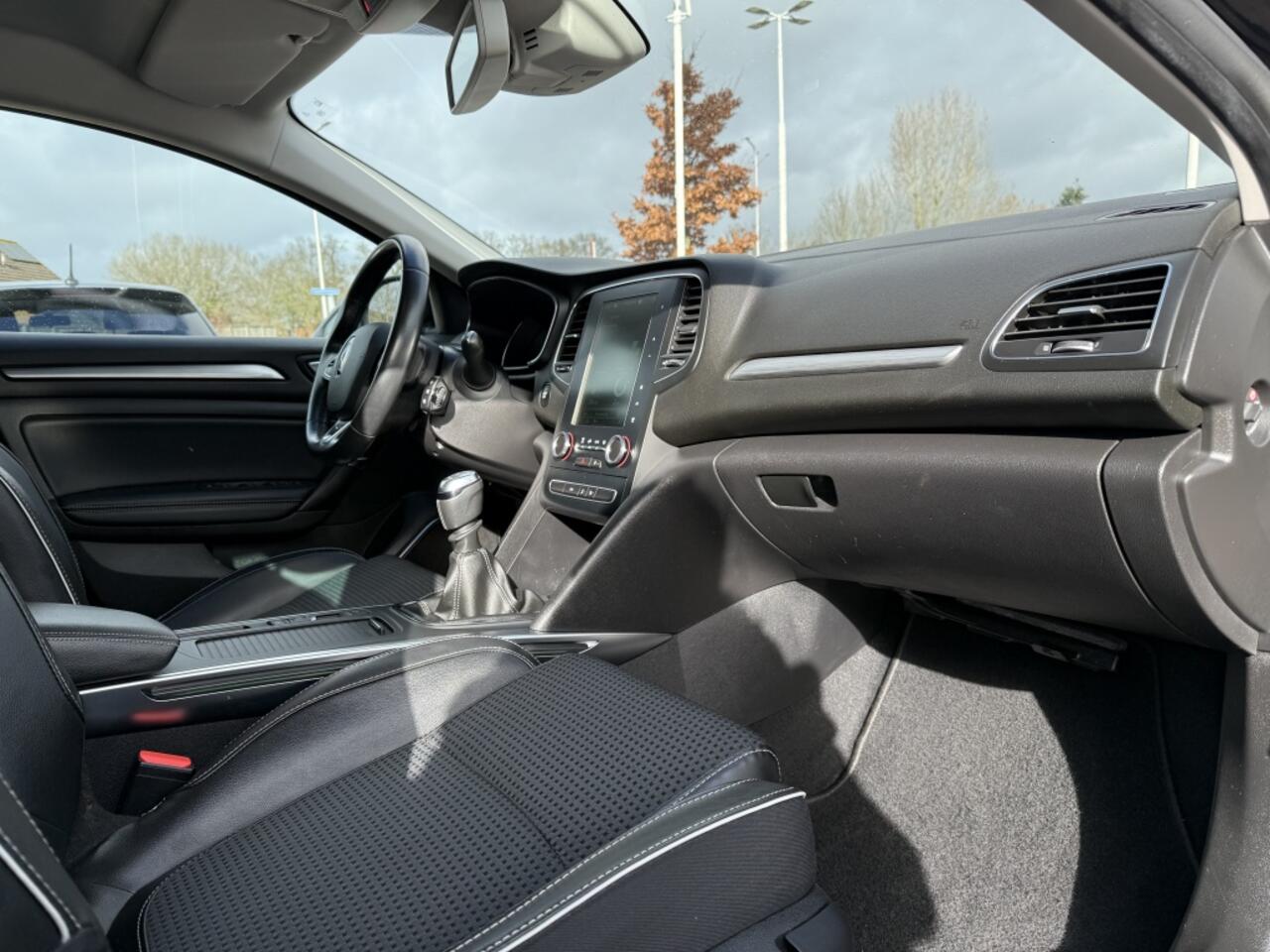 Renault MEGANE Estate 1.3 TCe Bose