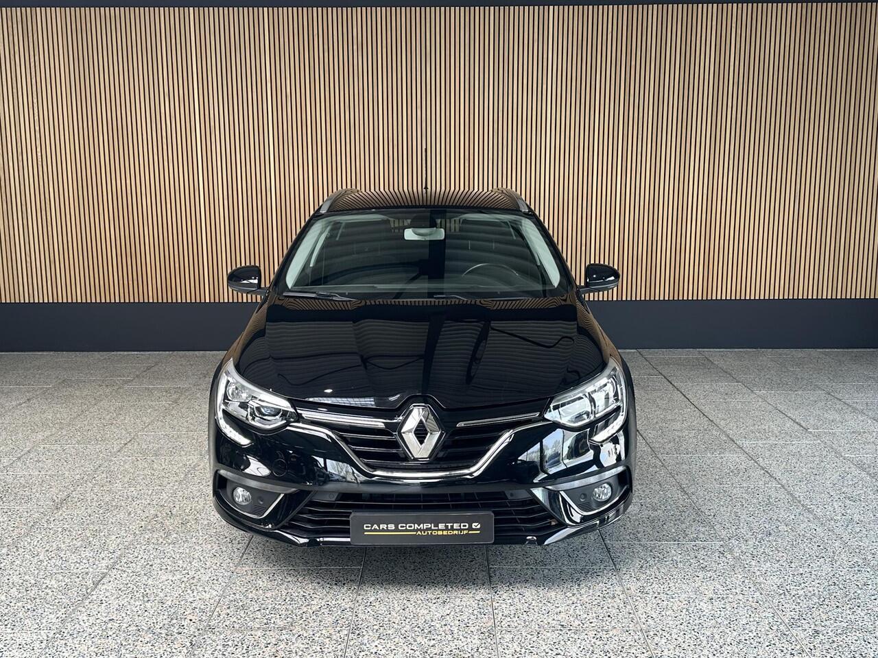 Renault MEGANE Estate 1.3 TCe Limited Stoelverwarming | Camera | Cruise controle