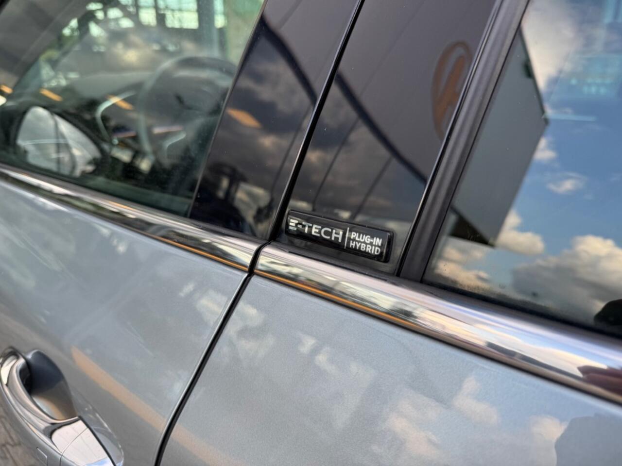 Renault MEGANE Estate 1.6 Plug-In Hybrid Intens