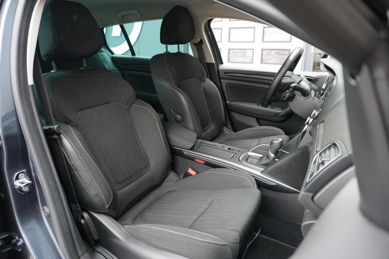 Renault MEGANE Estate 1.3 TCe AUT. + TREKHAAK / CARPLAY