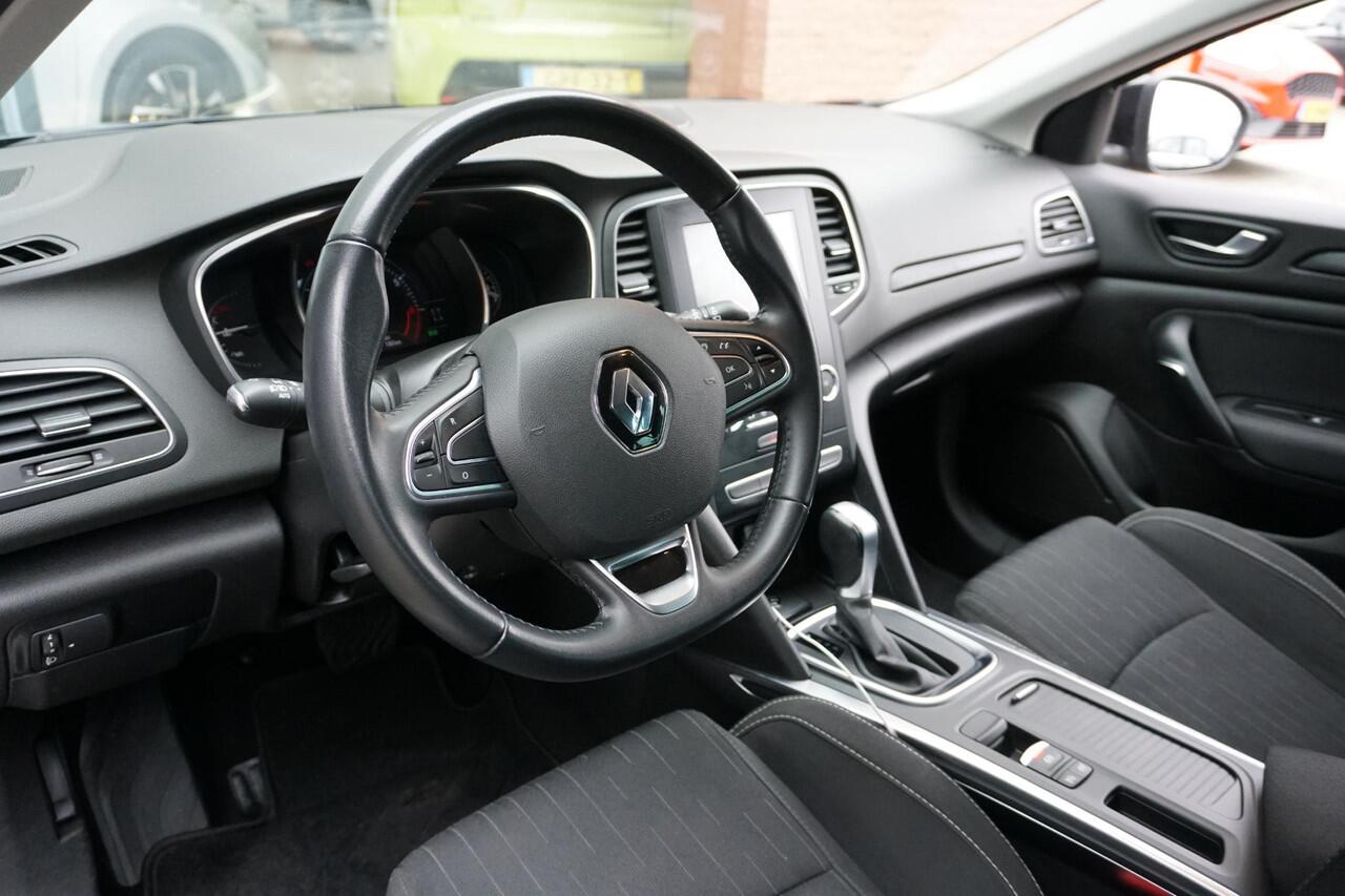 Renault MEGANE Estate 1.3 TCe AUT. + TREKHAAK / CARPLAY