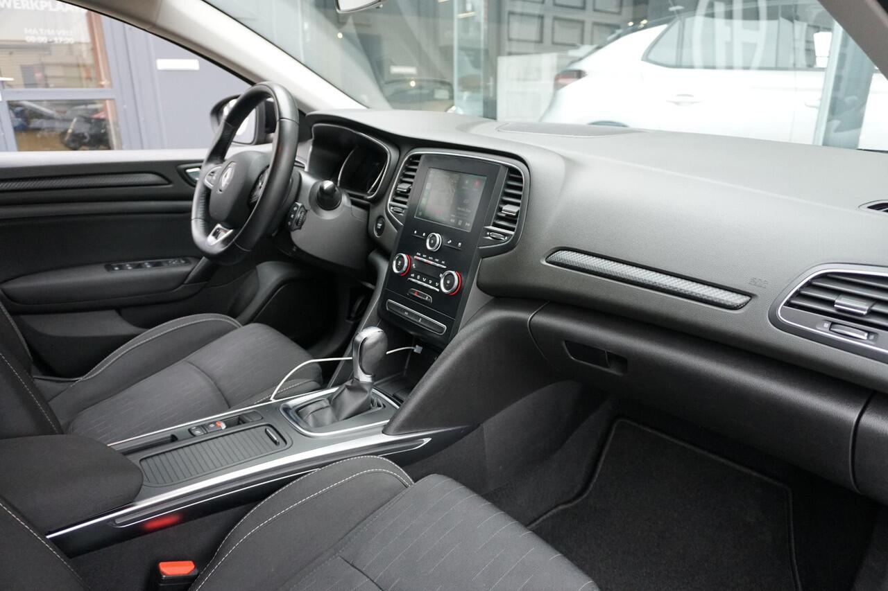 Renault MEGANE Estate 1.3 TCe AUT. + TREKHAAK / CARPLAY