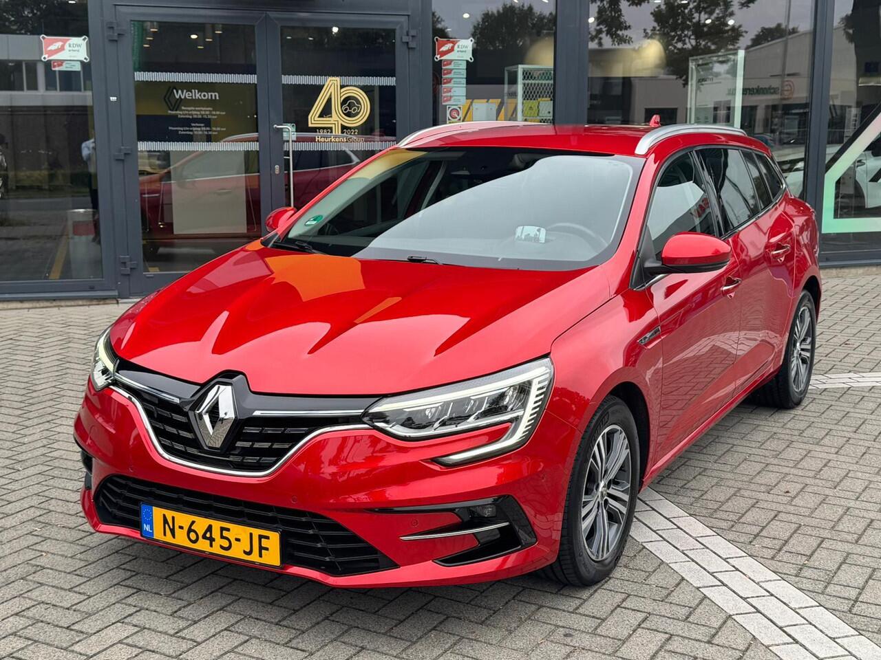 Renault MEGANE Estate TCe EDC 140 Intens | Dealeronderhouden |