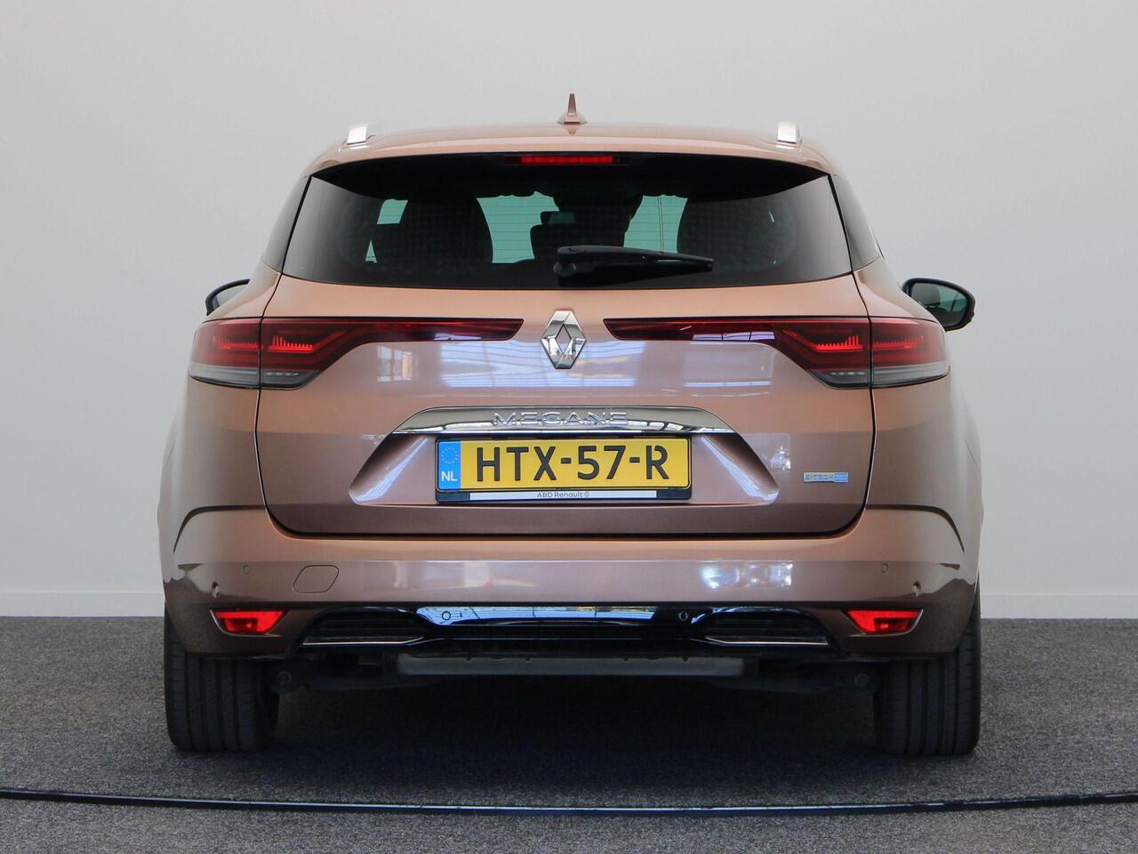 Renault MEGANE Estate 160pk Plug-In Hybrid Intens | Accu Score 92 | Plug-in Hybride!| Climate Control | Navigatie | Velgen Lichtmetaal |