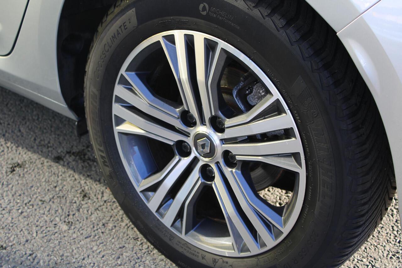 Renault MEGANE Estate 1.3 TCe Intens | PARKEERSENSOREN V+A | CRUISE CONTROL | CLIMATE CONTROL | APPLE CARPLAY & ANDROID AUTO