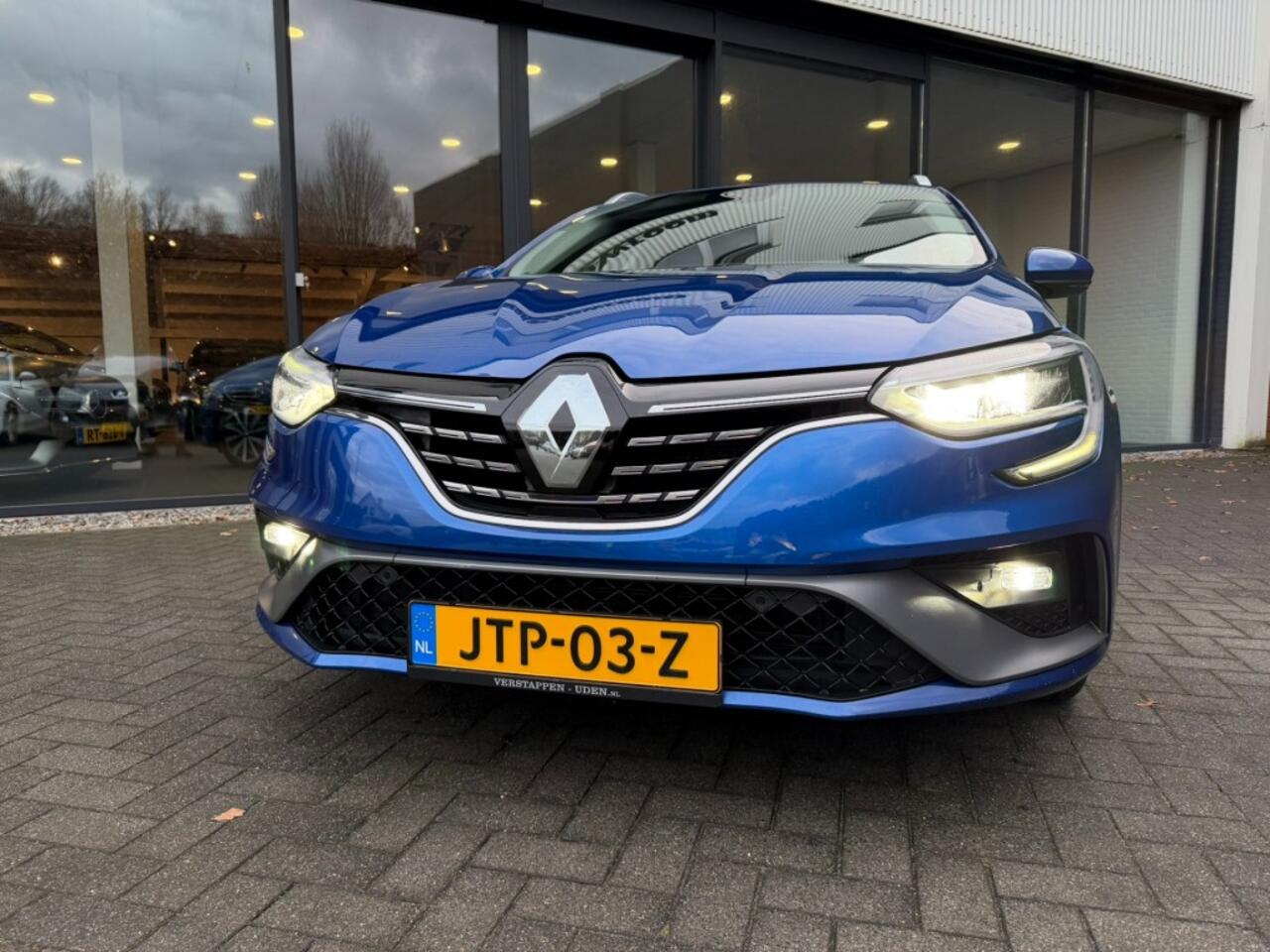 Renault MEGANE 1.6 E-Tech Hybrid 160 R.S. Line,LED,Digi Dash,Gr.Navi,Camera,Lane Ass.,Clima,Carplay