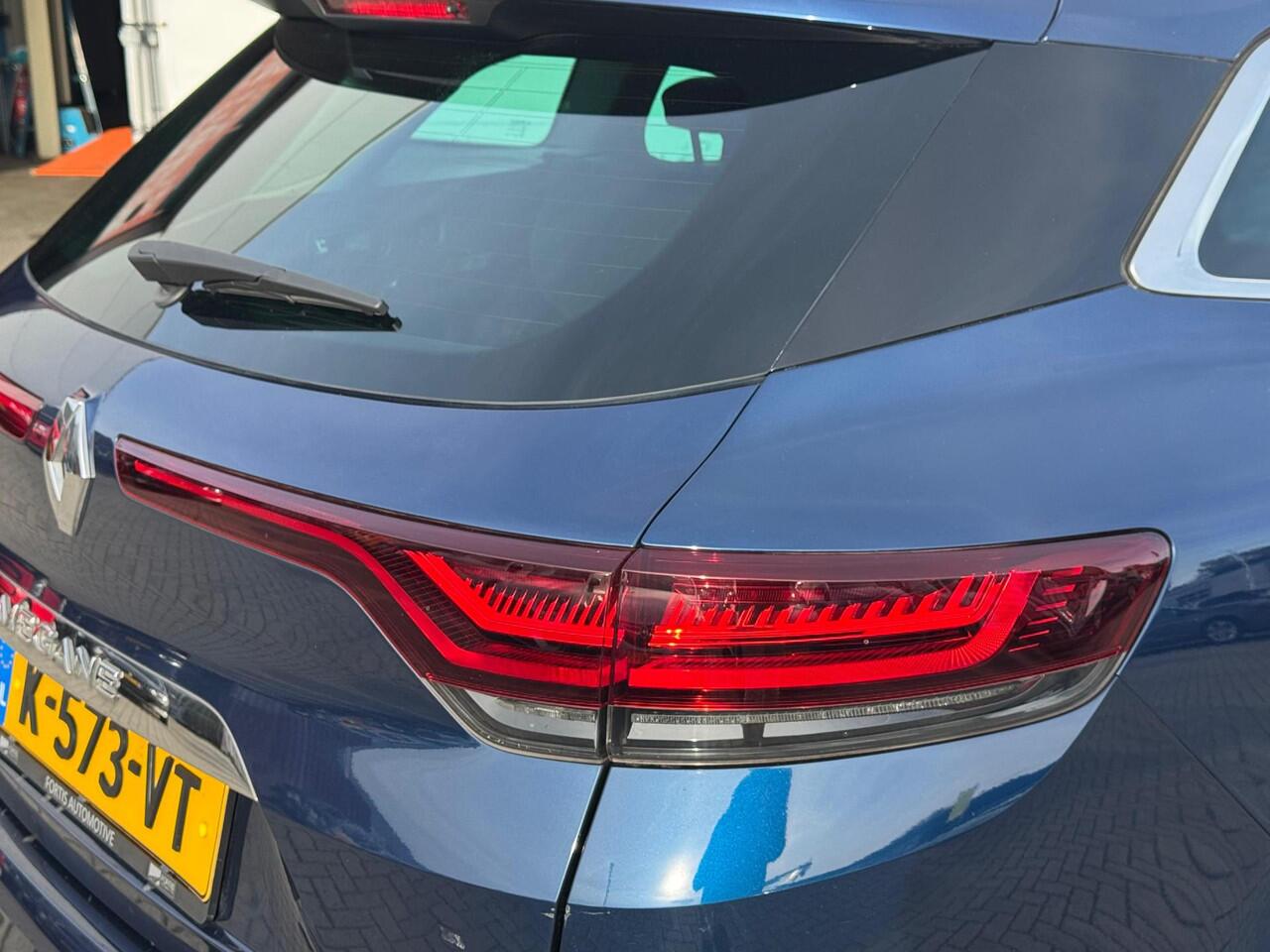 Renault MEGANE Estate 1.3 TCe 160 Business Edition One NL-AUTO | VOL LEDER | STOELVERWARMING