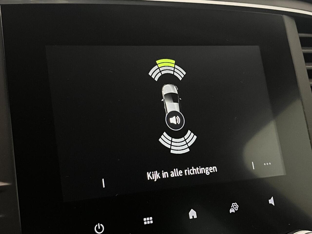 Renault MEGANE Estate 1.6 E-Tech Plug-In Hybrid 160 Intens | Trekhaak | Navigatie | Climate Control | Cruise Control | Lichtmetalen velgen 17"