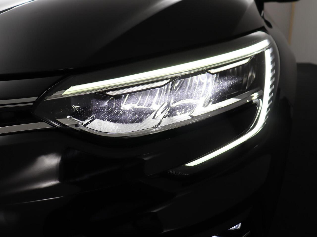 Renault MEGANE Estate 1.3 TCe Intens | LED Pure Vision | Cruise Control | Trekhaak!