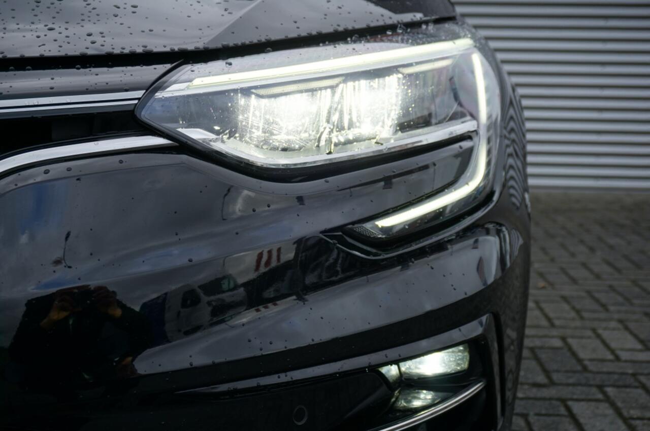 Renault MEGANE Estate 160PK PHEV Business ed. AUT. | LEDER | PARK ASSIST | BLUETOOTH