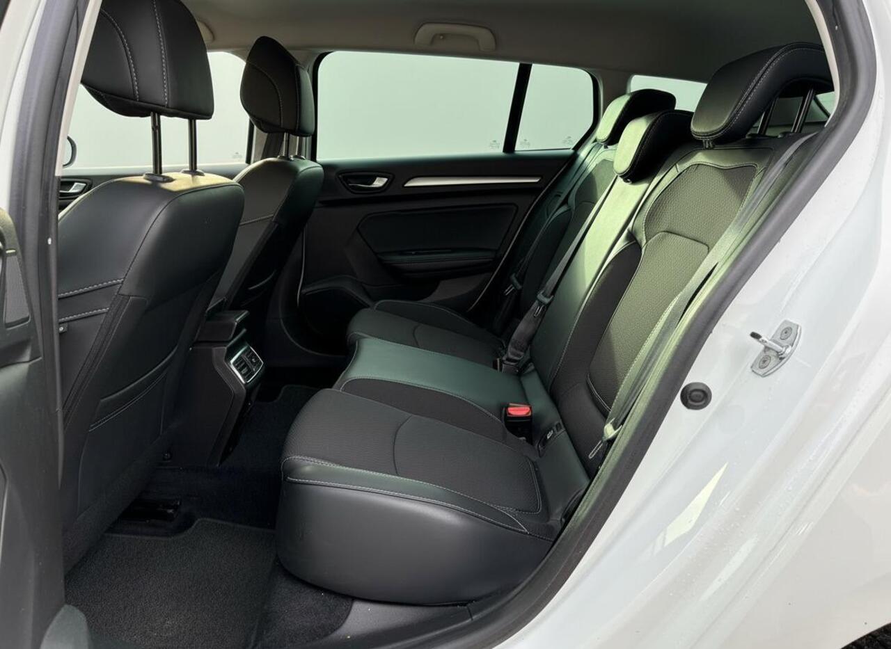 Renault MEGANE Estate 1.6 E-Tech Plug-In Hybrid 160 Business Zen