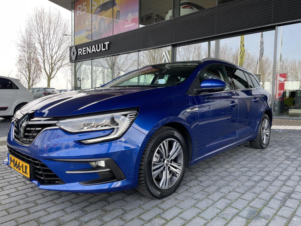 Renault MEGANE Estate 1.6 E-Tech Plug-In Hybrid 160 Intens AUTOMAAT / TREKHAAK / APPLE CARPLAY EN ANDROID AUTO / NAVIGATIE / PARKEERSENSOREN / PARKEERCAMERA / AIRCO / ADAPTIEVE CRUISE CONTROL / SCHUIFDAK / DEALER ONDERHOUDEN!