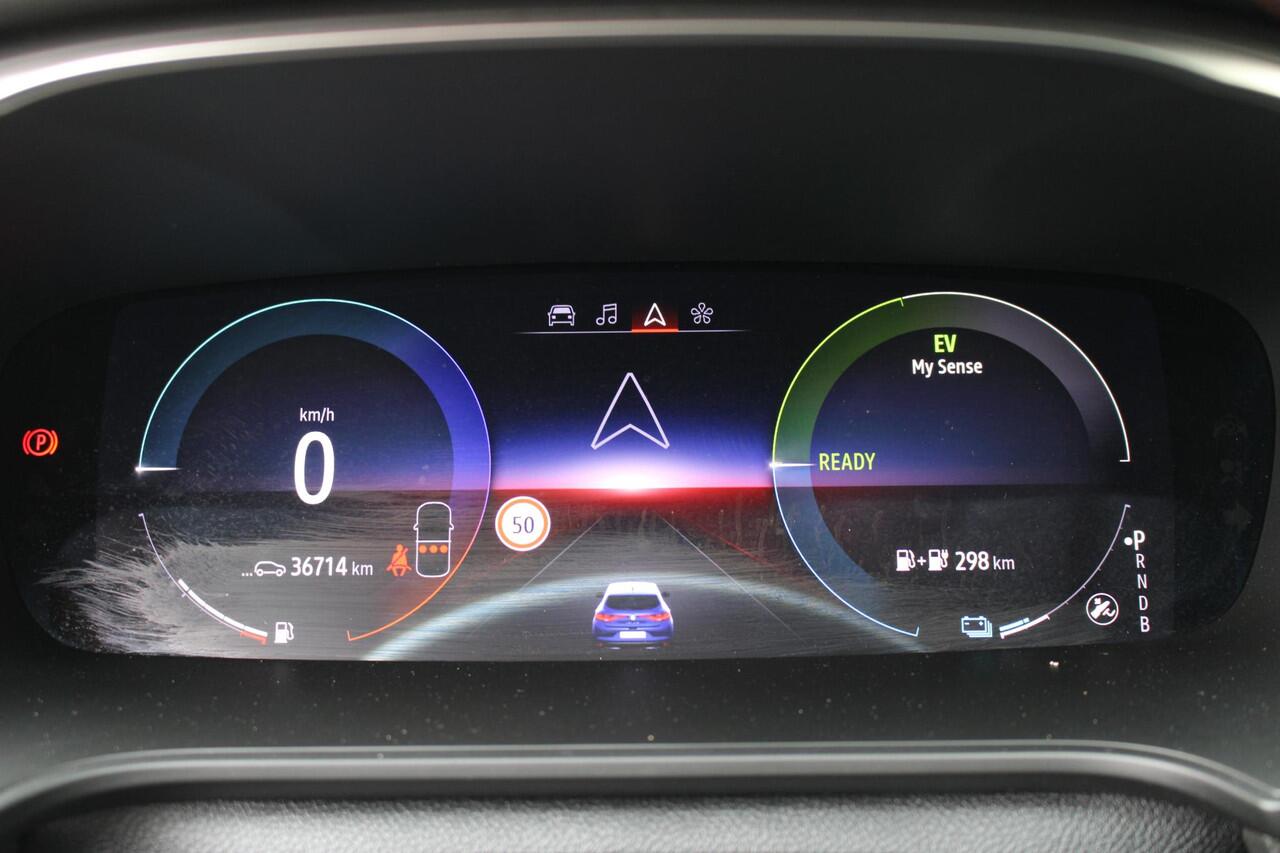 Renault MEGANE 1.6 Plug-In Hybrid 160 R.S. Line | Panoramadak | BOSE audio | Alcantara |