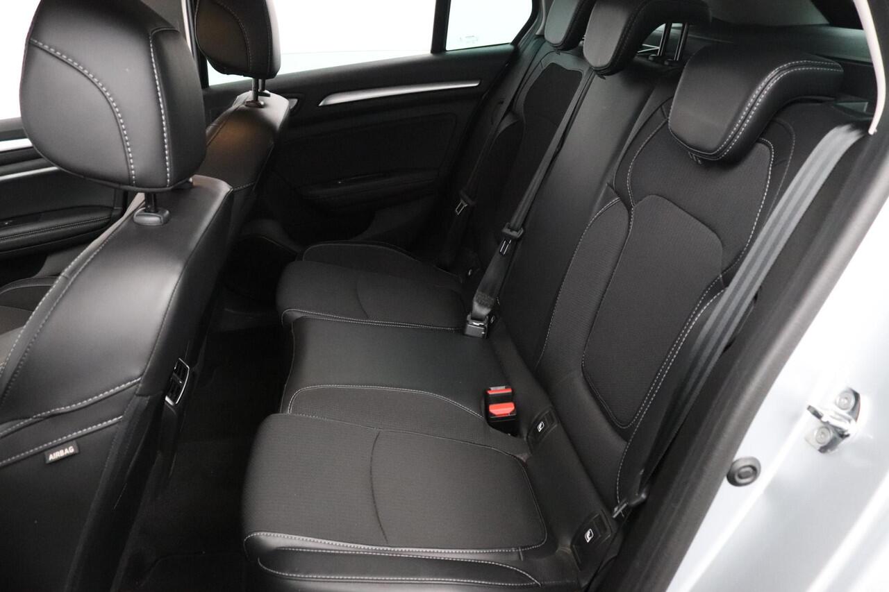 Renault MEGANE Estate E-Tech 1.6 Plug-In Hybrid 160 Techno