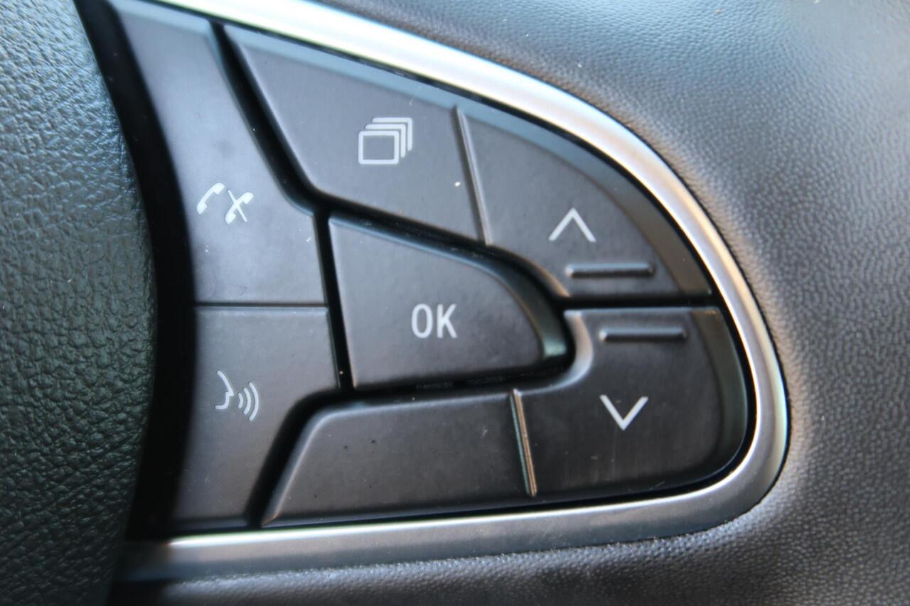 Renault MEGANE Estate 1.0 TCe Intens | NL-auto | 1e Eig | Groot navi | Camera | Trekhaak | Clima | PDC