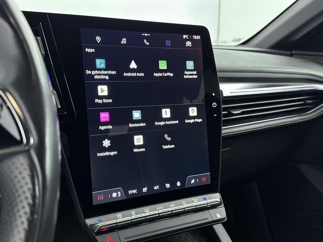 Renault MEGANE E-Tech EV60 220Pk Optimum Charge Iconic | Trekhaak | Google Navigatie | Stoel En Stuurverwarming | Adaptive Cruise Control | Park Assistent | Ledereden Bekleding | Apple/Android Carplay |