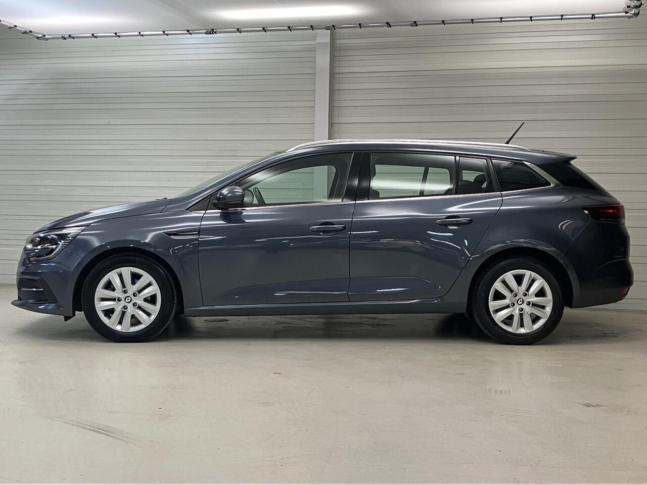 Renault MEGANE Estate 1.3 TCe Business Zen / Eerste Eigenaar / Dealer Onderhouden / Trekhaak 1700 KG / Camera / Navigatie / Apple CarPlay/Android Auto / Climate Control / Cruise Control /