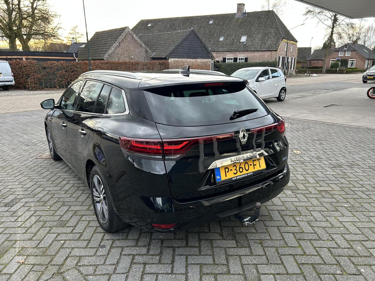 Renault MEGANE Estate 1.6 E-Tech Plug-In Hybrid 160 Intens