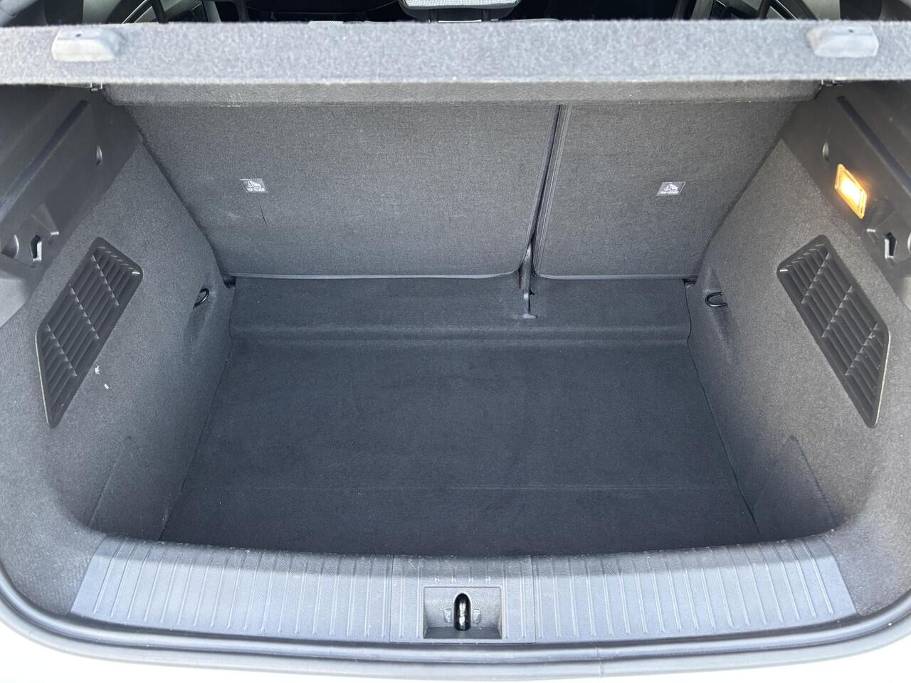 Renault MEGANE E-Tech EV60 Optimum Charge Techno | SOH 95,7 |