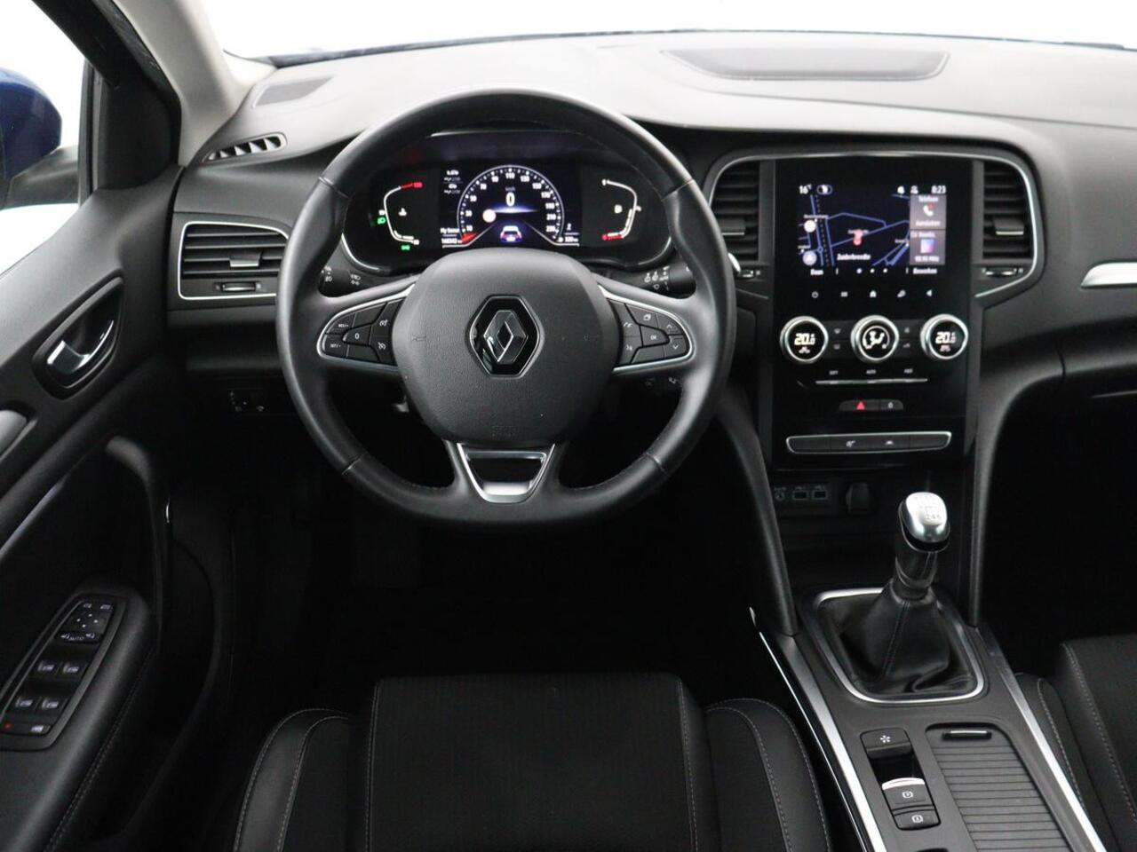 Renault MEGANE 1.3 TCe Intens | Trekhaak | Carplay | Keyless | Navigatie | Full LED | Parkeerhulp | Climate control | Bluetooth | Cruise control