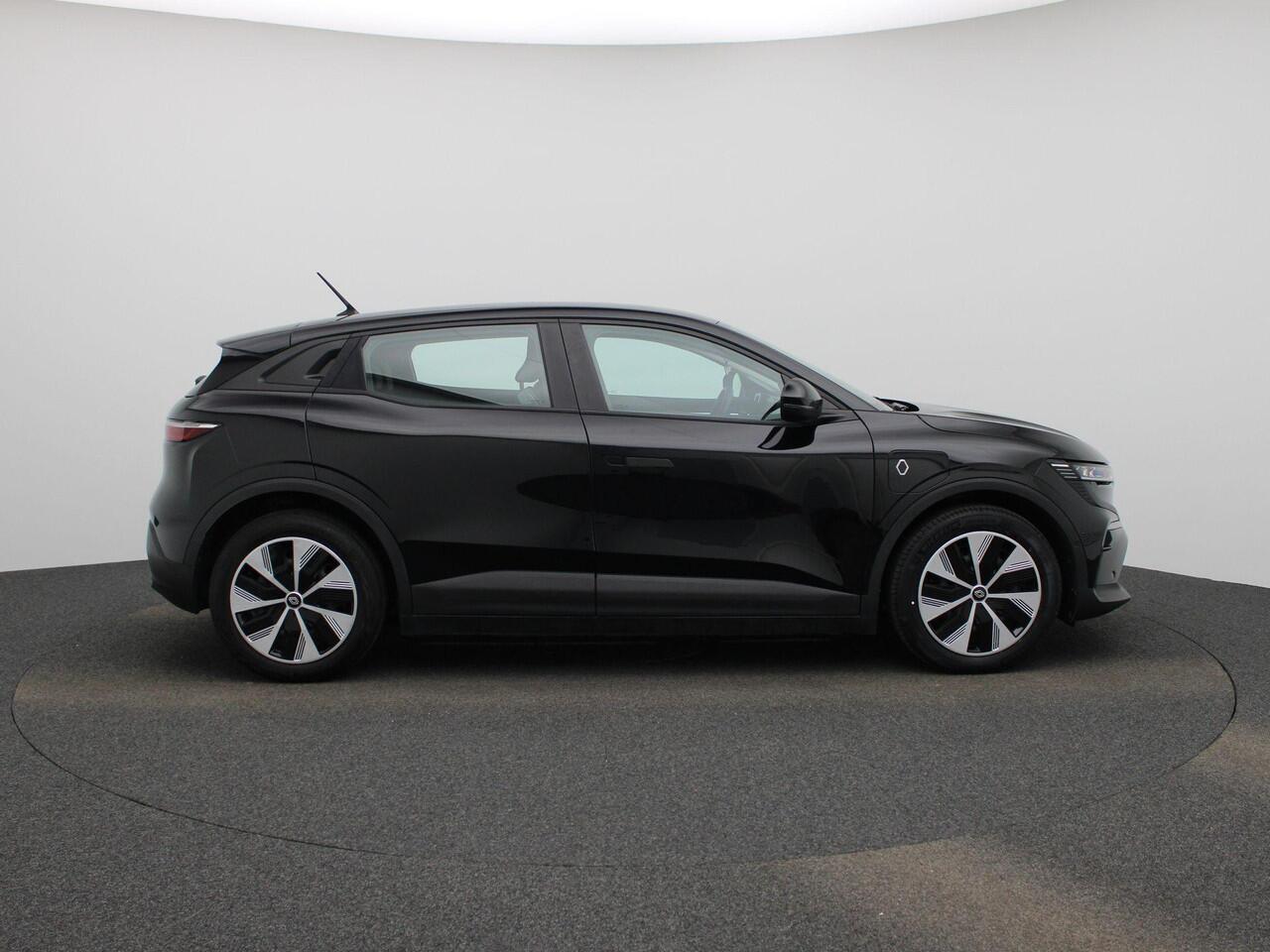 Renault MEGANE E-Tech 220 PK EV60 Optimum Charge Evolution ER | Climate Control / ECC | Cruise control | Navigatie | LED koplampen | Park Distance Control voor en achter | Achteruitrijcamera |