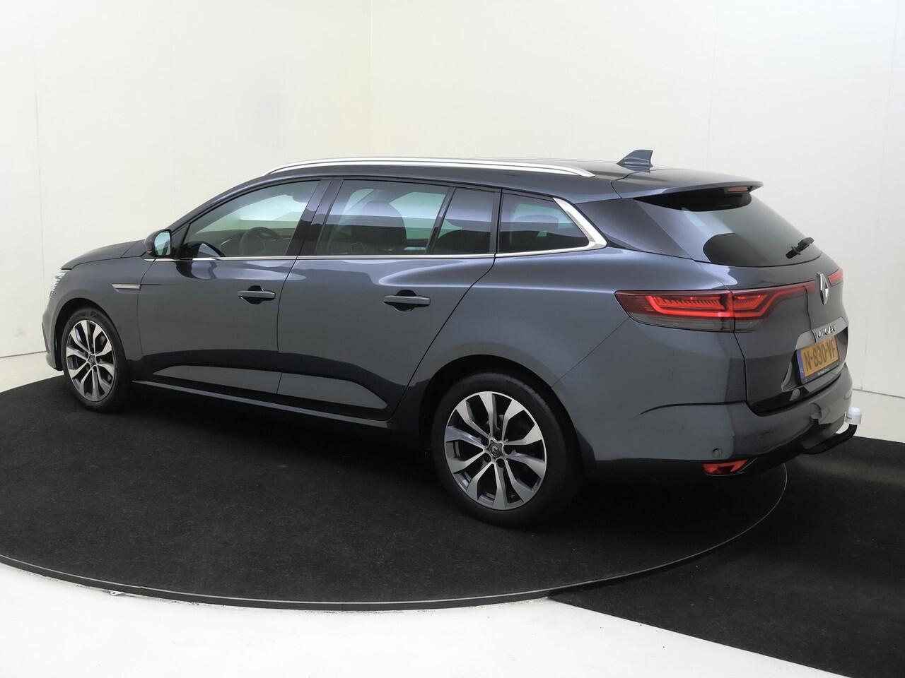 Renault MEGANE Estate 1.3 TCe140 Intens | airco automatisch | Apple Carplay/Android | cruise control | LED koplampen | lichtmetalen velgen | navigatiesysteem full map |