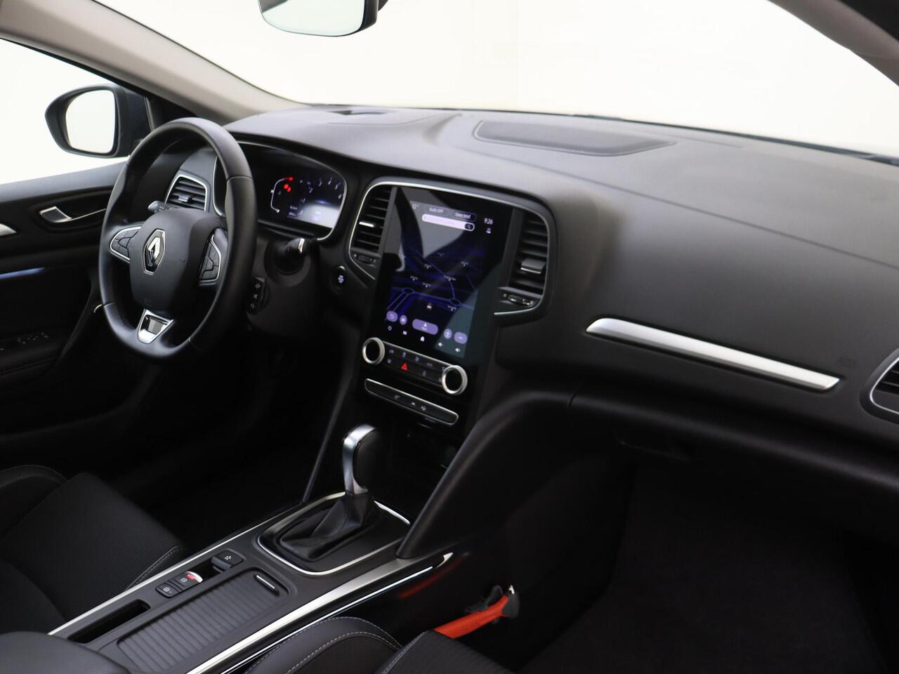 Renault MEGANE Estate 1.3 TCe140 Intens | airco automatisch | Apple Carplay/Android | cruise control | LED koplampen | lichtmetalen velgen | navigatiesysteem full map |